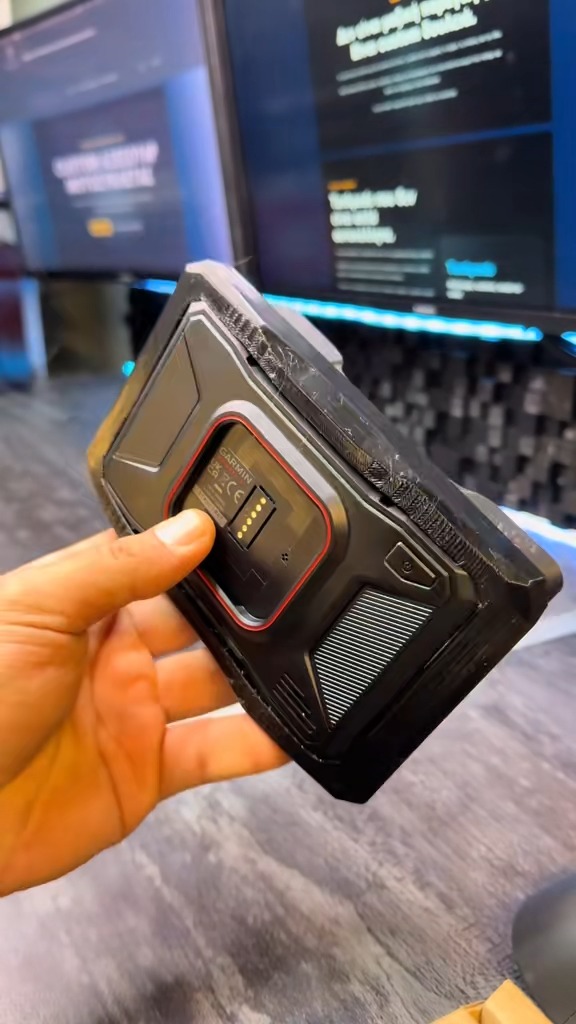Θήκη & Σκίαστρο Garmin Zumo XT3 – εικόνα 2