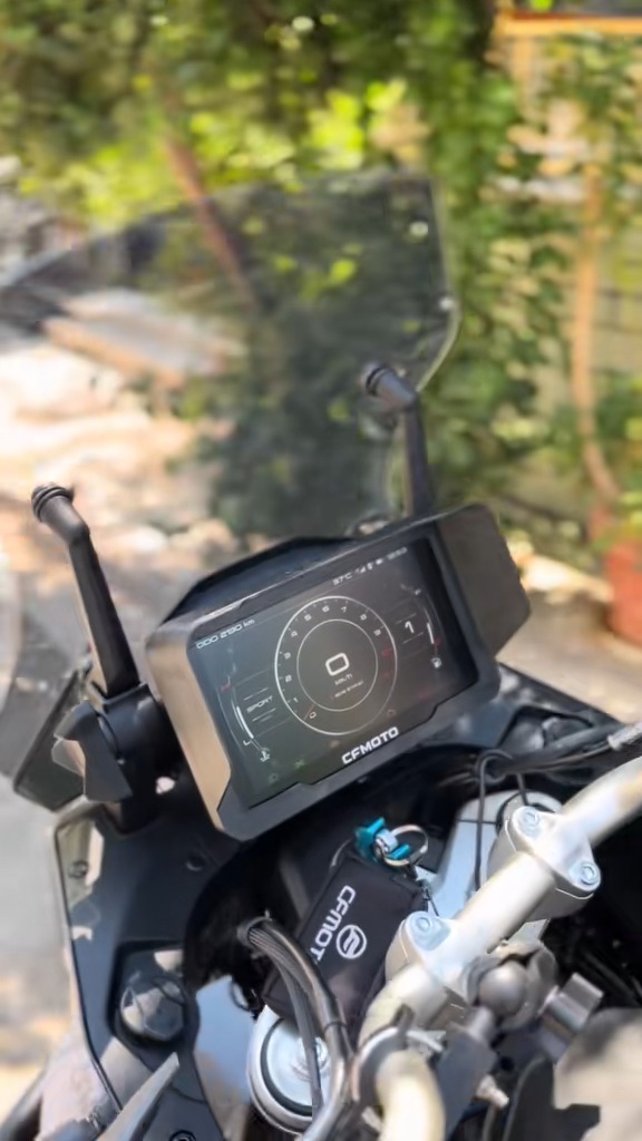 Σκίαστρο Οθόνης CFMoto 800MT – Zero, Μαύρο – εικόνα 2
