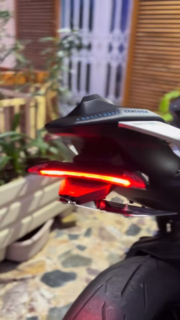 Κοντή Βάση Πινακίδας CFMoto 675SR-R / 675NK (με τα εργοστασιακά φώτα) – εικόνα 2