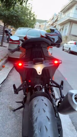 Βάση Πινακίδας KTM RC 990 – The Mechanix – Forgecraft
