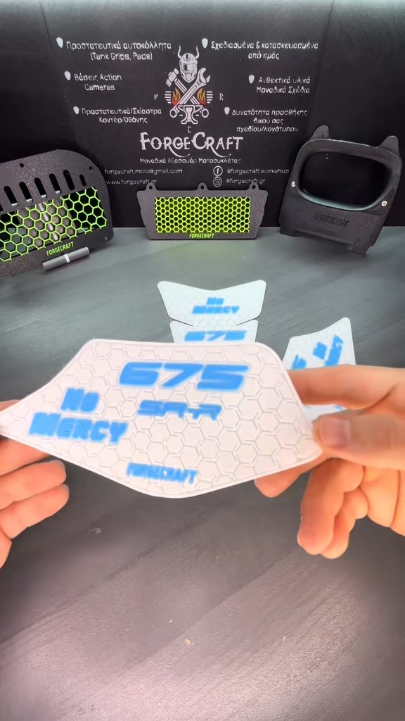 tankpad-cfmoto-675srr-no-mercy-white-blue-3 Tankpad Set CFMoto 675SR-R – No Mercy, Λευκό / Γαλάζιο – εικόνα 3