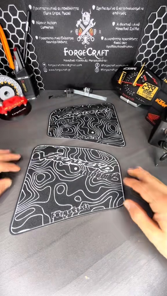 Tankpad Set Honda Varadero 1000 – Cartographer, Μαύρο / Λευκό – Forgecraft