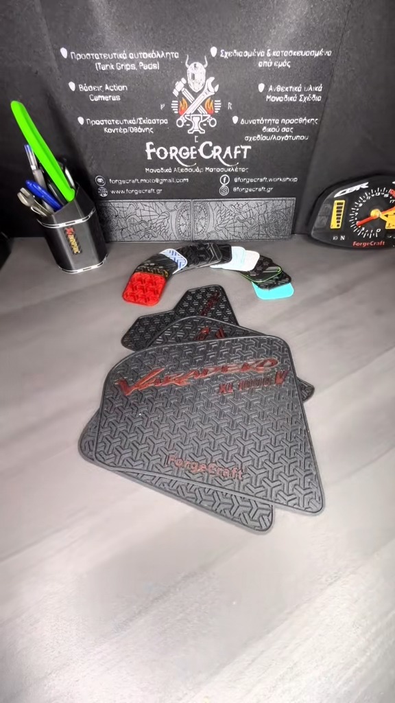 Tankpad Set Honda Varadero 1000 – Trinity, Μαύρο / Κόκκινο – Forgecraft