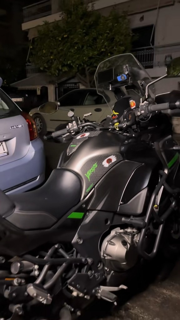 tankpad-kawasaki-versys-1000-green-eye-3 Tankpad Set Kawasaki Versys 1000 – Μαύρο / Πράσινο / Λευκό / Κόκκινο – εικόνα 3