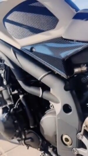 Tankpad Set Triumph Speed Triple 1050 – Carbon Look, Μαύρο – Forgecraft