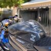 tankpad-yamaha-r6-hexstacy-2 Tankpad Set Yamaha YZF-R6 – Hexstacy, Μαύρο / Λευκό / Μπλε – εικόνα 2