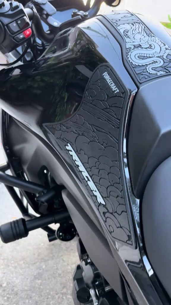 Tankpad Set Yamaha Tracer 7 – Δράκος, Μαύρο / Λευκό – φωτογραφία 2