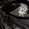Tankpad Set Yamaha Tracer 9 (2025+) – Mew & Mewtwo, Μαύρο / Λευκό – εικόνα 2